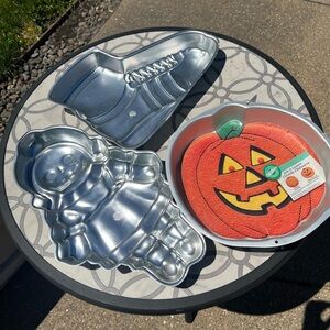 Vintage Wilton Cake Pan Lot! Doll, Shoe, Pumpkin